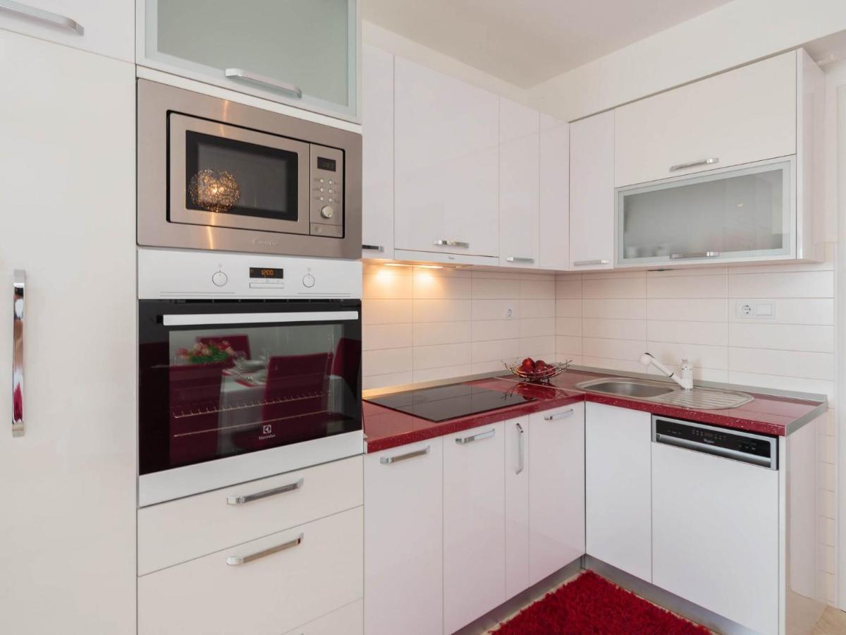 Apartment Lana St Supetar Exterior foto