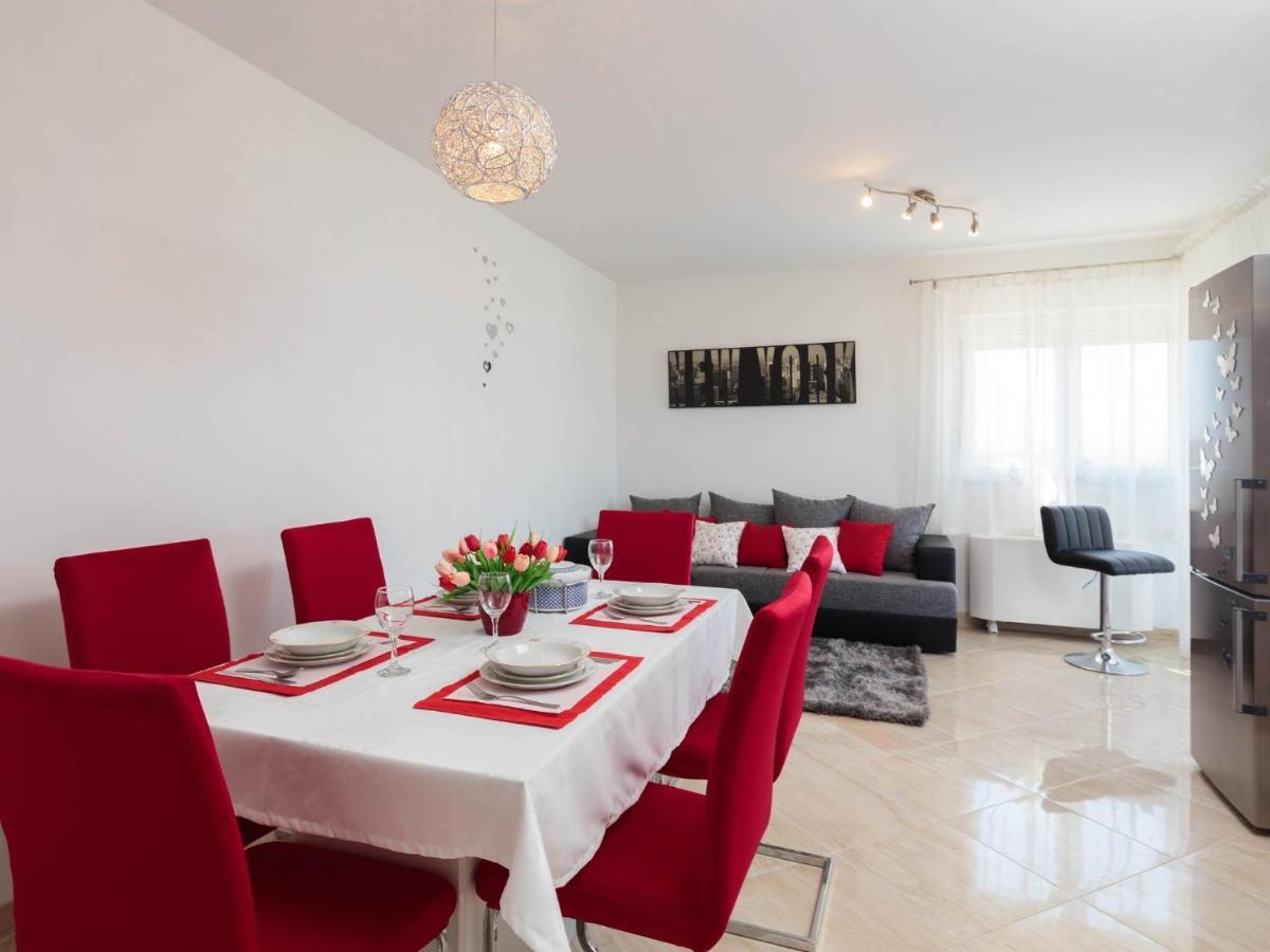 Apartment Lana St Supetar Exterior foto