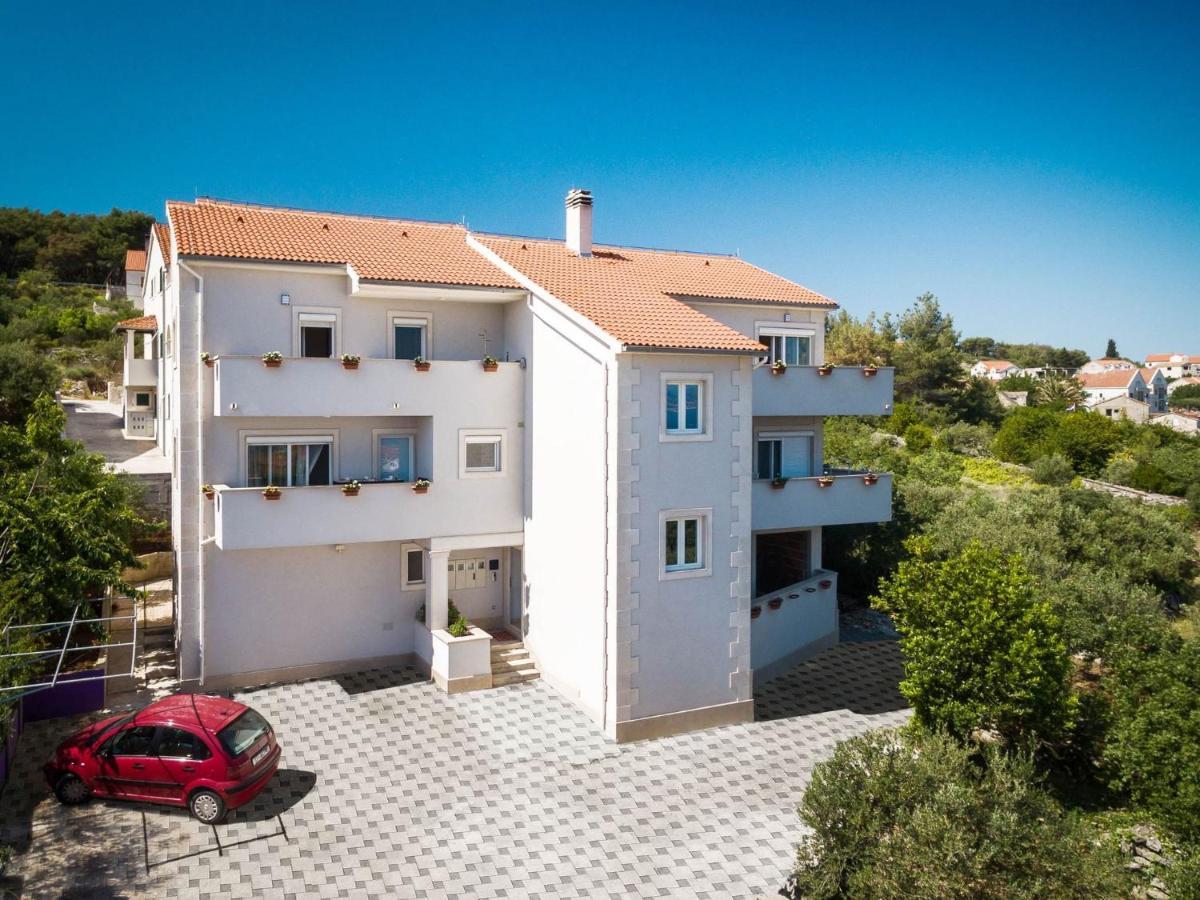 Apartment Lana St Supetar Exterior foto